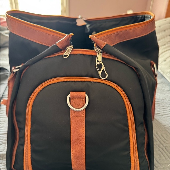 Brand New Black and Brown Weekender Bag - Picture 6 of 13